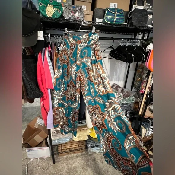 Farm Rio Leopard Paisley Pants, Various Sizes NWOT - Picture 4 of 5